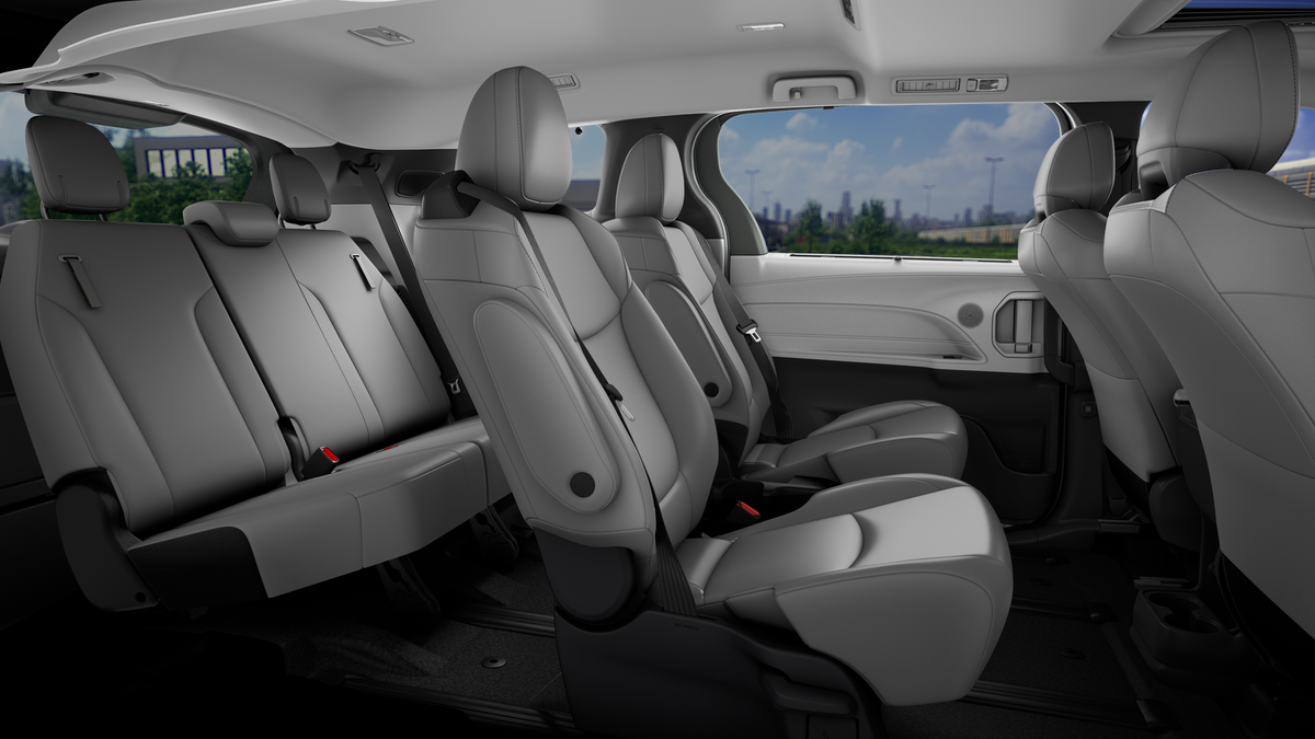 2026 Toyota Sienna XLE