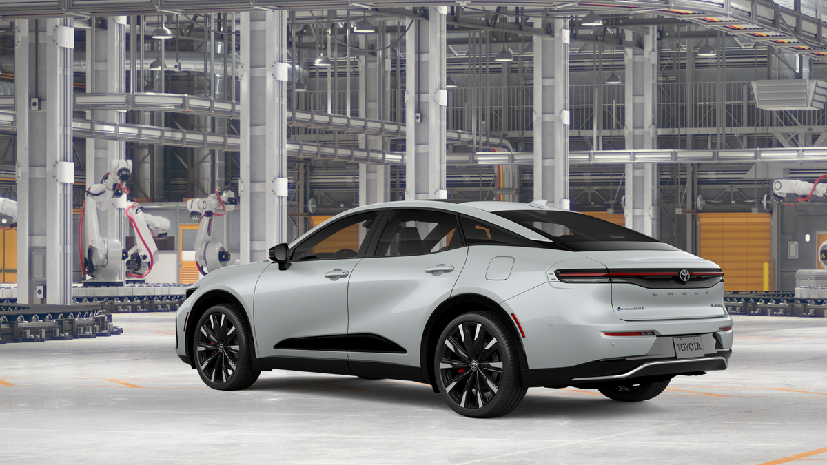 2027 Toyota Toyota Crown Platinum