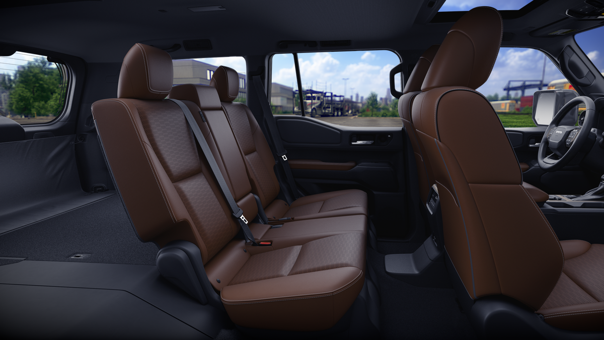 2027 Toyota Land Cruiser 4WD (Natl)