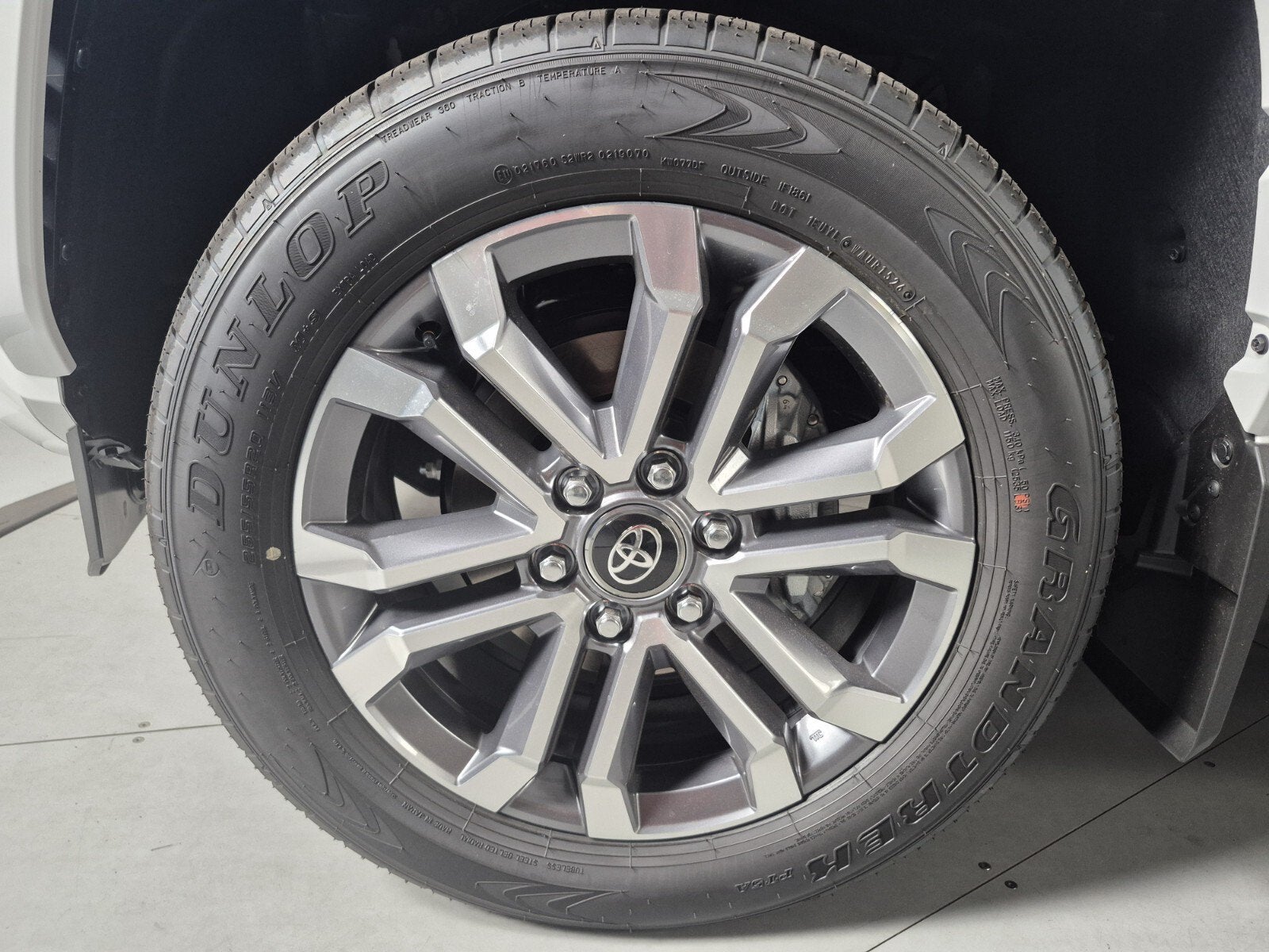 2026 Toyota 4Runner i-FORCE MAX 4Runner Limited