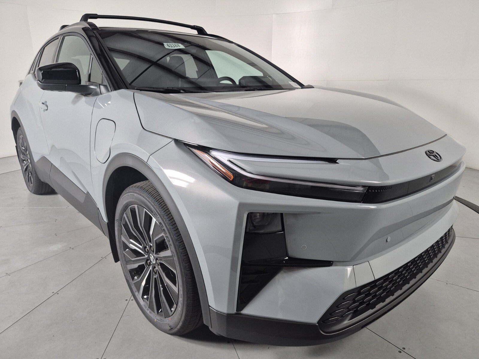 2026 Toyota C-HR XSE